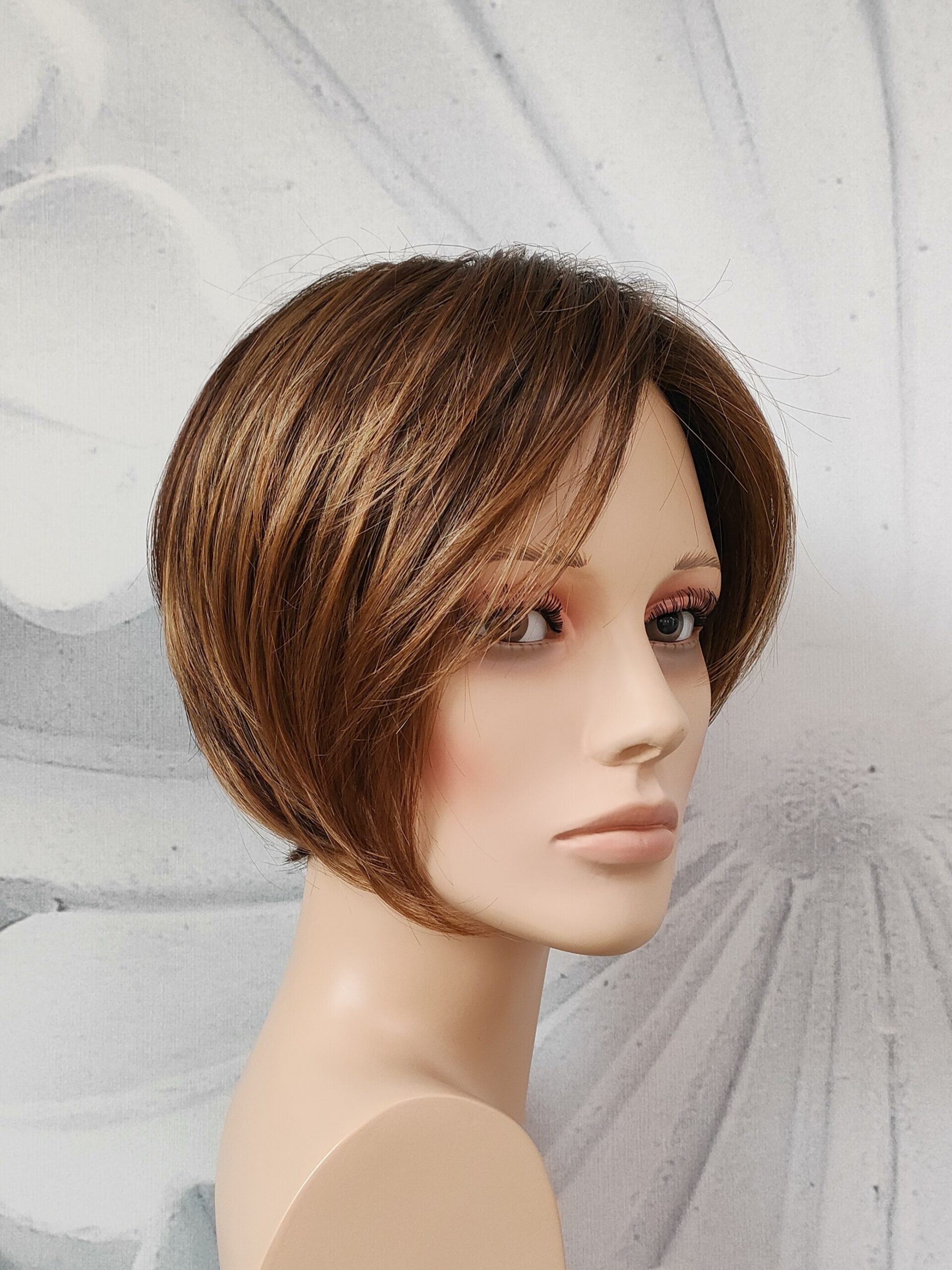 Perruque Longue NIKITA Avec Bandana - Couleur Châtain Chocolat Mèches Cuivrées - Synthétique